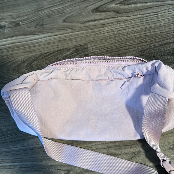 Lululemon Fanny pack - Picture 3 of 3